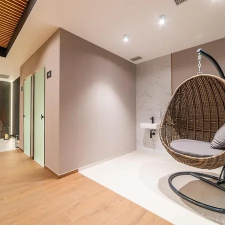 P R A T U M 45 Apartament *