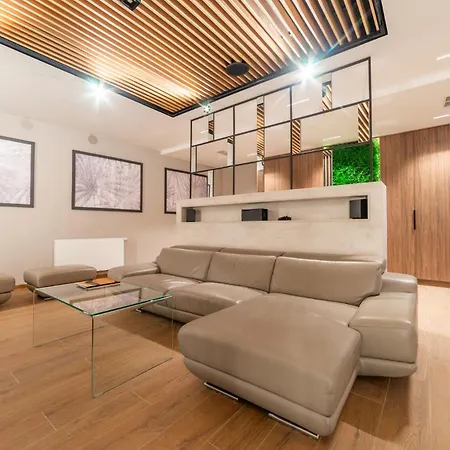 Apartman P R A T U M 45 *