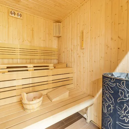 P R A T U M 45 * Mikołajki