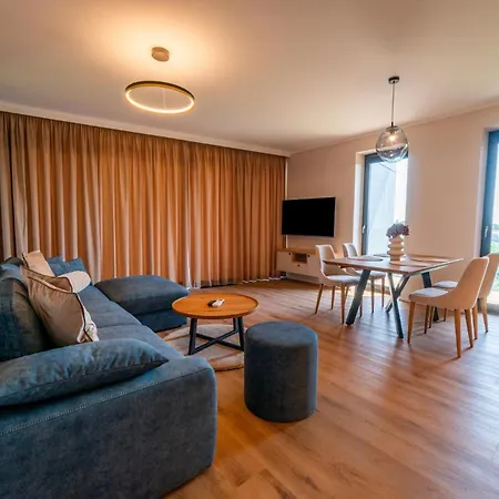 P R A T U M 45 Mikołajki