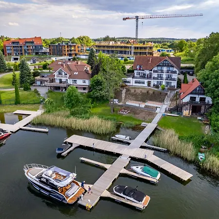 P R A T U M 45 * Mikołajki